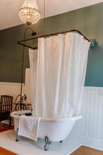White House Hotel in Hermann, USA