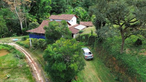 Sítio incrível 4Q c/ piscina e área de churrasco - Matilde