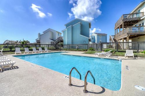 Lost Colony Shiny Shell Cottage in Port Aransas, USA