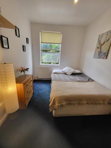 Quiet Room Near Arsenal Stadium Islington Zone 2 Cental