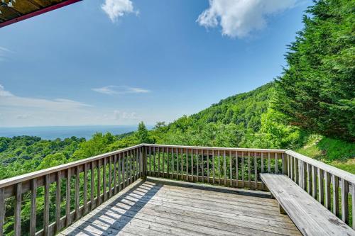 Warm and Cozy Cabin with Deck on Top of the Blue Ridge! - image 2