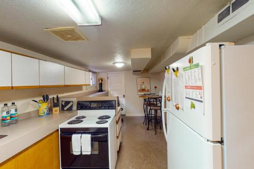 Elati Guesthouse in Lincoln Park