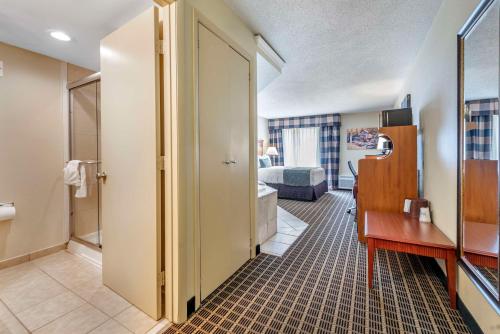 Best Western Plus Bridgeport Inn