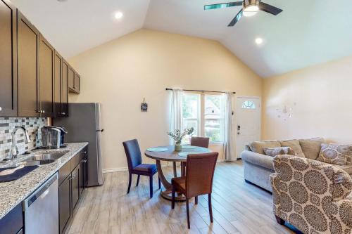 Crescent Moon Retreat in Montgomery, USA