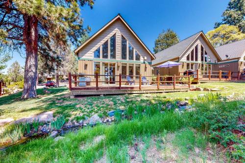 Marsh Hawk Cabin