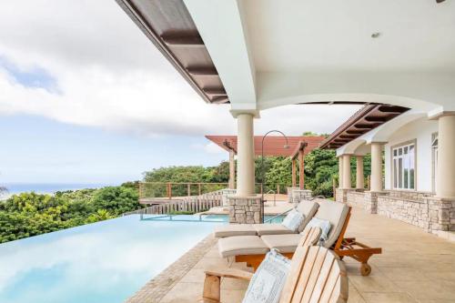Luxury Kona Mansion - Infinity Pool & Epic Views