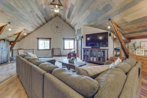 Unique, Renovated Barn Vacation Rental in Donnelly