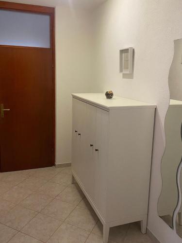 Apartments by the sea Sukosan Zadar - 6229 - image 6