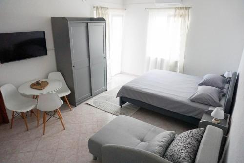 Apartments by the sea Sukosan Zadar - 6229 - image 8