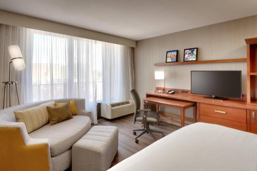 Courtyard by Marriott Albuquerque