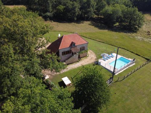 Lovely holiday home in stunning location private pool and 6 mountain bikes