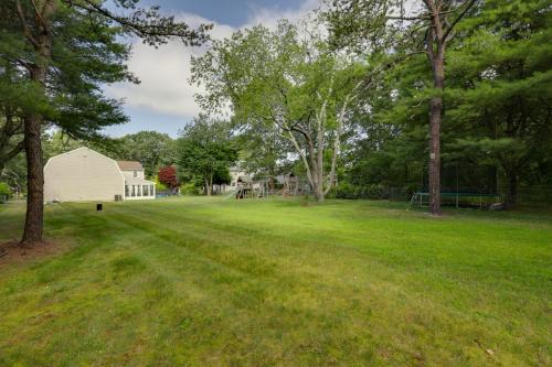 Charming Seekonk Home with Pool Access!