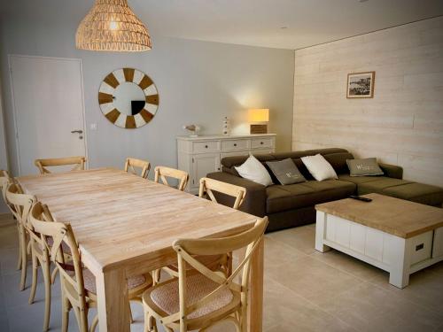 Maison rénovée avec garage et terrasses à Mèze - FR-1-604-43 gîte à louer Mèze