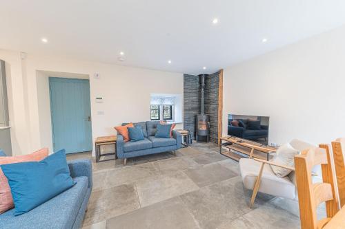No 2 The Coach House, Carnforth (photo 8)