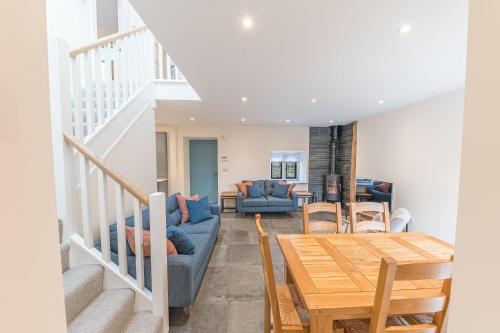 No 2 The Coach House, Carnforth (photo 11)
