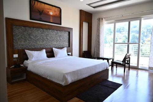 HOTEL SR RESIDENCY