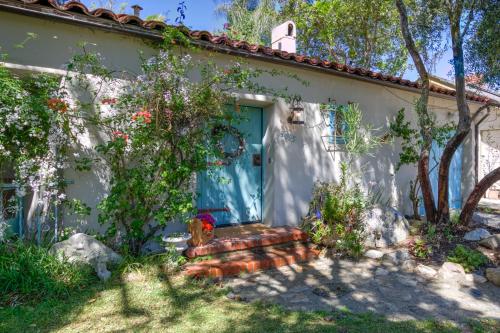 The Gabrielino Trail House