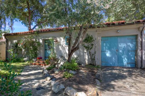 The Gabrielino Trail House