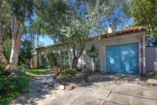 The Gabrielino Trail House