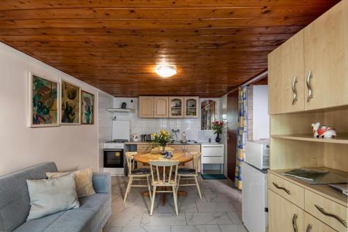 Unicum Vendeghaz in Abádszalók