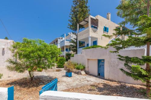 Sea view _ Cycladic Style House _ Steps to Sea