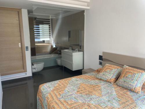 APARTAMENTO EXCLUSIVO EN ZONA MONUMENTAL con aparcamiento incluido