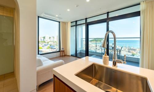 Paul Mare Pool Villa in Busan