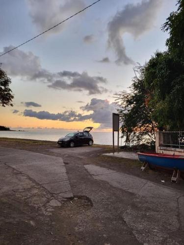 Maison La voûte plage à 50m et rivière à proximité