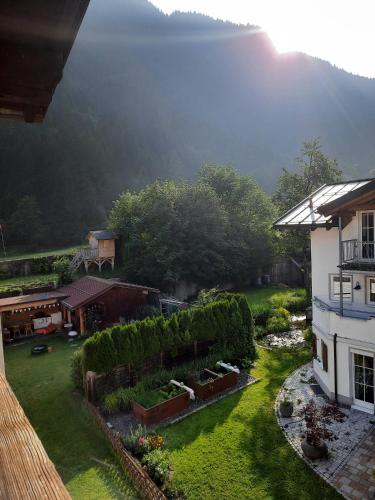 สภาพแวดล้อมโดยรอบ, Valbella Appartements in พาร์เทเนิน