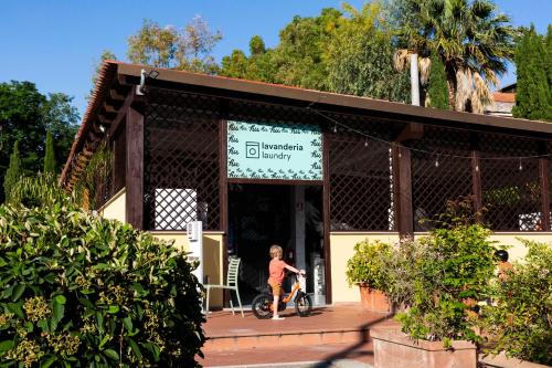 Roma Camping In Town - image 7