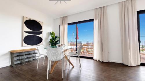 Costa Vista by LovelyStay 4