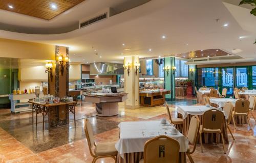 Étterem, MS Aguamarina Suites in Carihuela