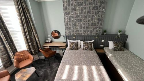 Charlotte Guest House Room Type - Triple Room