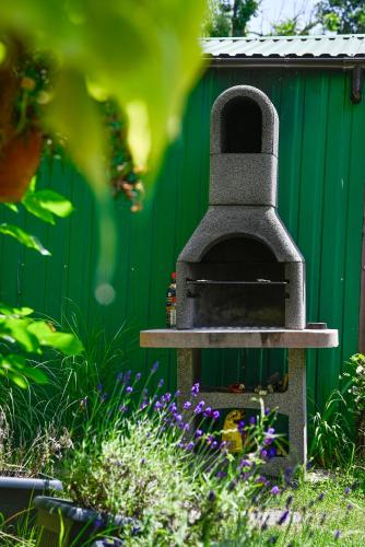 STRÓŻÓWKA SKI&SPA Domek nad rzeką z ogrodem i jacuzzi,narty. STRÓŻÓWKA SKI&SPA Domek nad rzeką z ogrodem i jacuzzi,narty.