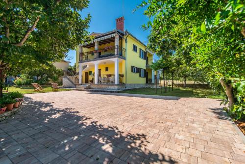 Villa Maria Nives – khách sạn tại Spanidiga