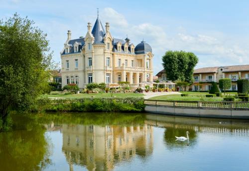 Château Hôtel Grand Barrail - Hôtel - Saint-Émilion