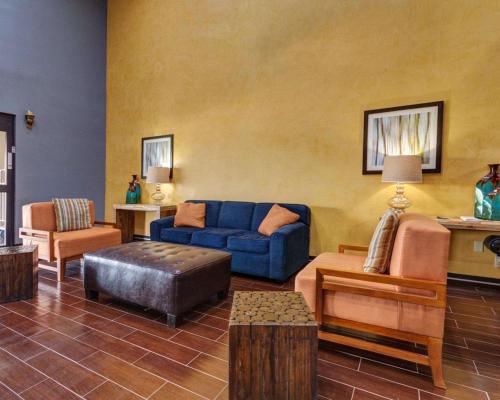 Comfort Suites Lake Ray Hubbard in Rowlett, USA