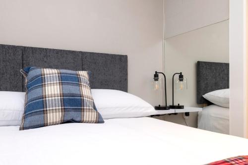 New Town Rooms 4
