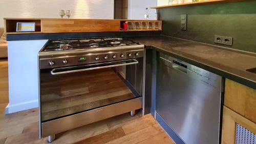 Kleine Oase in บอททรอพ