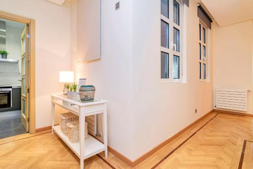 Velazquez Suites - image 6