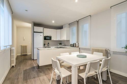 Castellana Suites - image 10