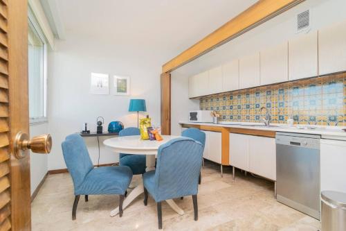 Colon Suites - image 2