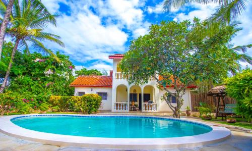 Banana House Villas