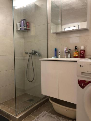 Entire Apartment in Kypseli, Athens, Atene (foto 8)