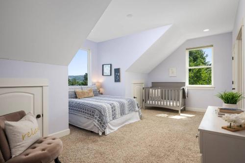 River Song Country Chateau – Hood River, OR