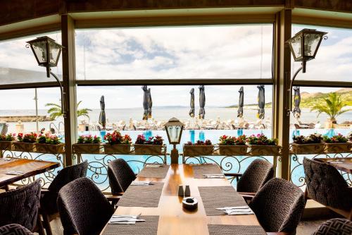 Restaurant, Royal Bay Resort & Aqua Park - All Inclusive and Free beach accsess in Kavarna