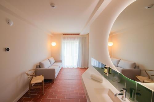 Studio Apartment (2 Adults)