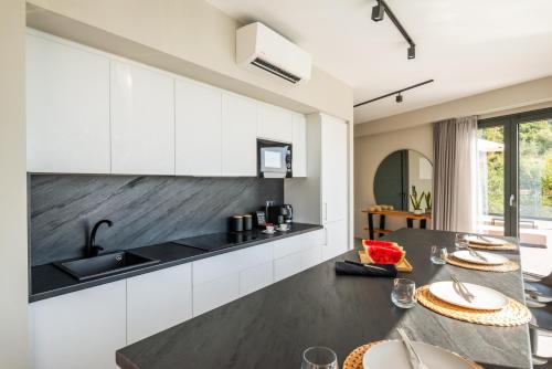 Kitchen, The View Hotel Sofas Coastal Retreat in Perdika