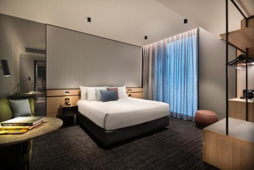 Urban Accessible Room