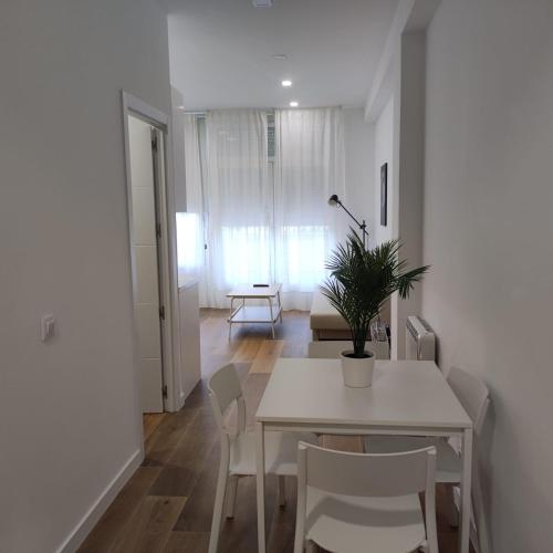 Garcia Noblejas Apartments, Madryt
